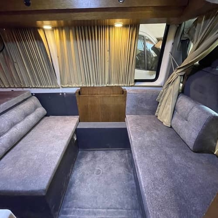 داخل کمپر فولکس LT46 -3 - تصویر کوچک 1-2