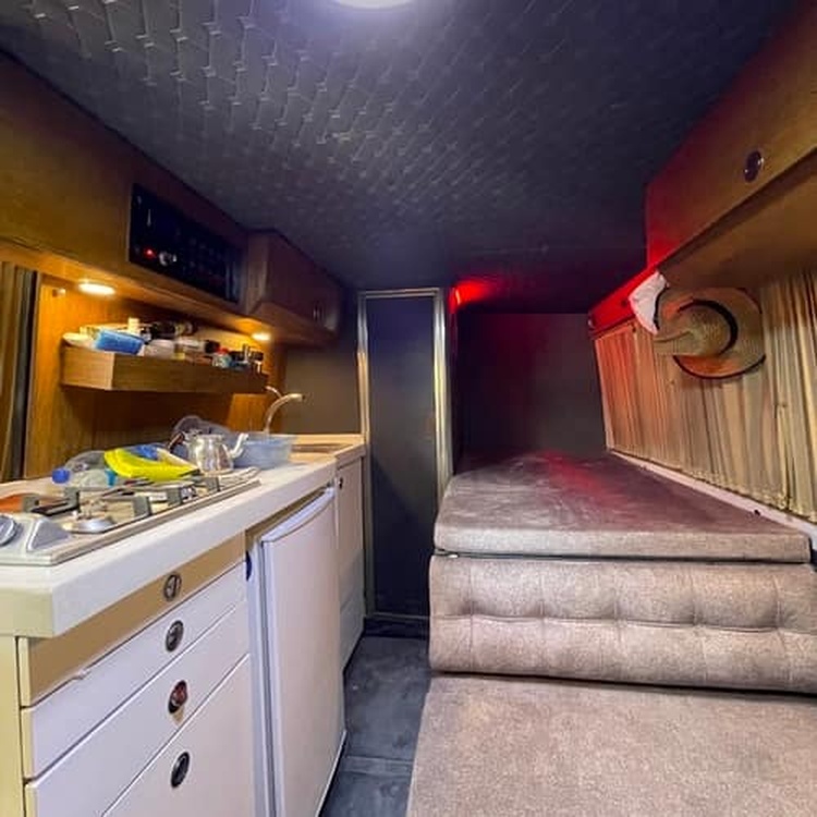 داخل کمپر فولکس LT46 -3 - تصویر کوچک 2-2