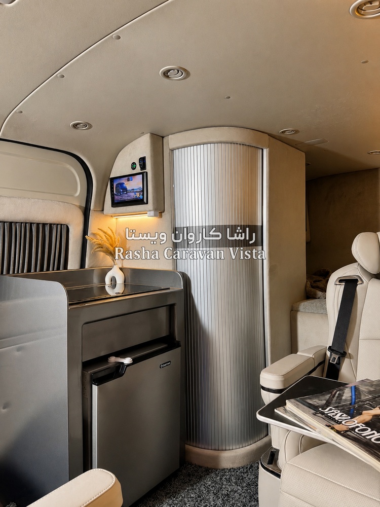داخل خودرو VIP تویوتا هایس 1405 - تصویر کوچک 5-2